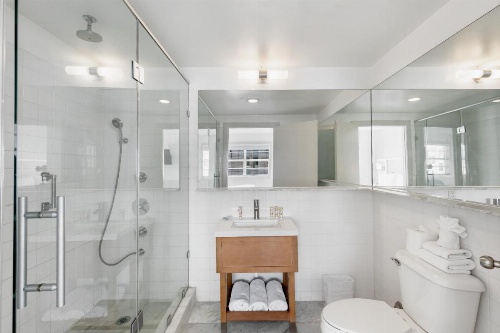 Townhouse Hotel by LuxUrban, Trademark Collection by Wyndham image 13