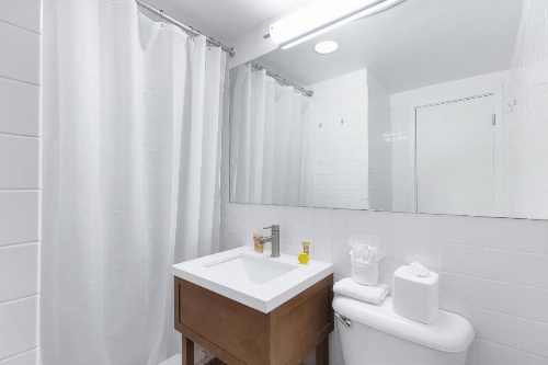 Townhouse Hotel by LuxUrban, Trademark Collection by Wyndham image 31