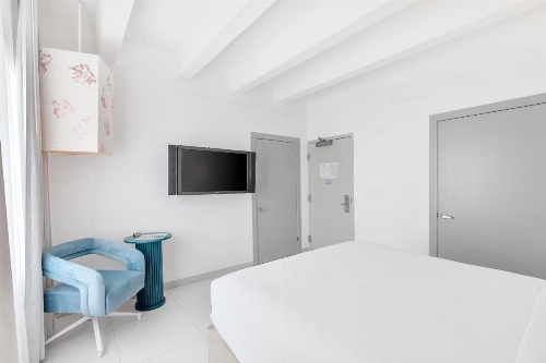 Townhouse Hotel by LuxUrban, Trademark Collection by Wyndham image 42