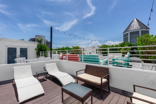 Townhouse Hotel by LuxUrban, Trademark Collection by Wyndham image 5